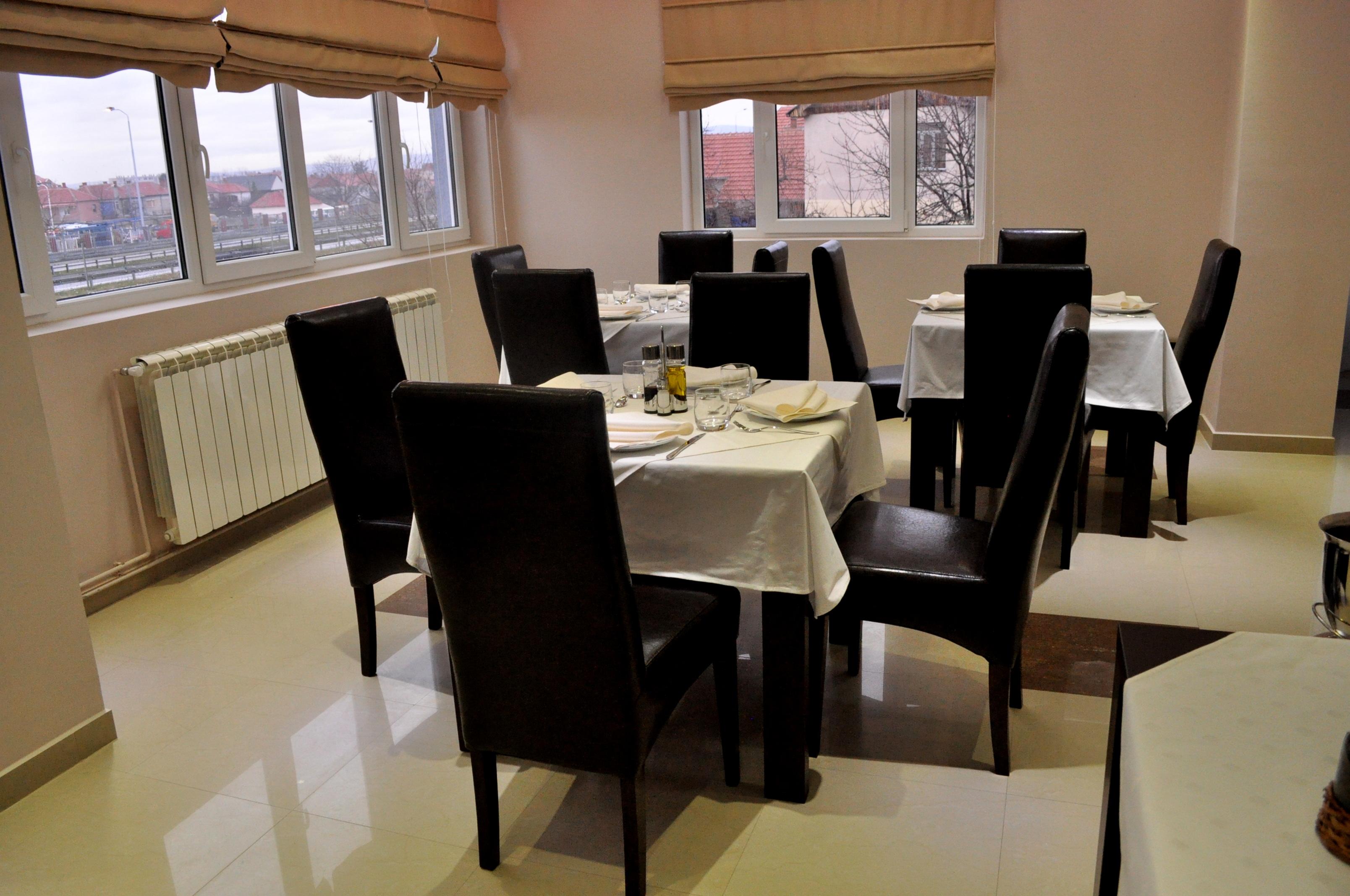 Garni Hotel 018 In Nis Exterior photo