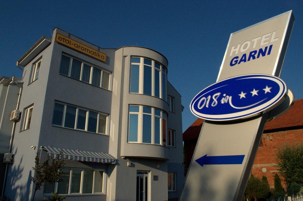 Garni Hotel 018 In Nis Exterior photo