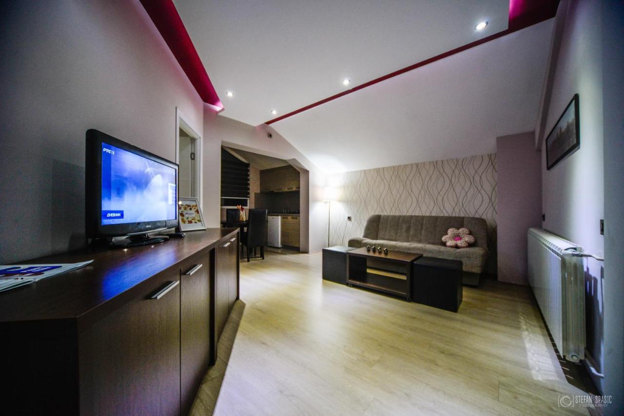 Garni Hotel 018 In Nis Exterior photo